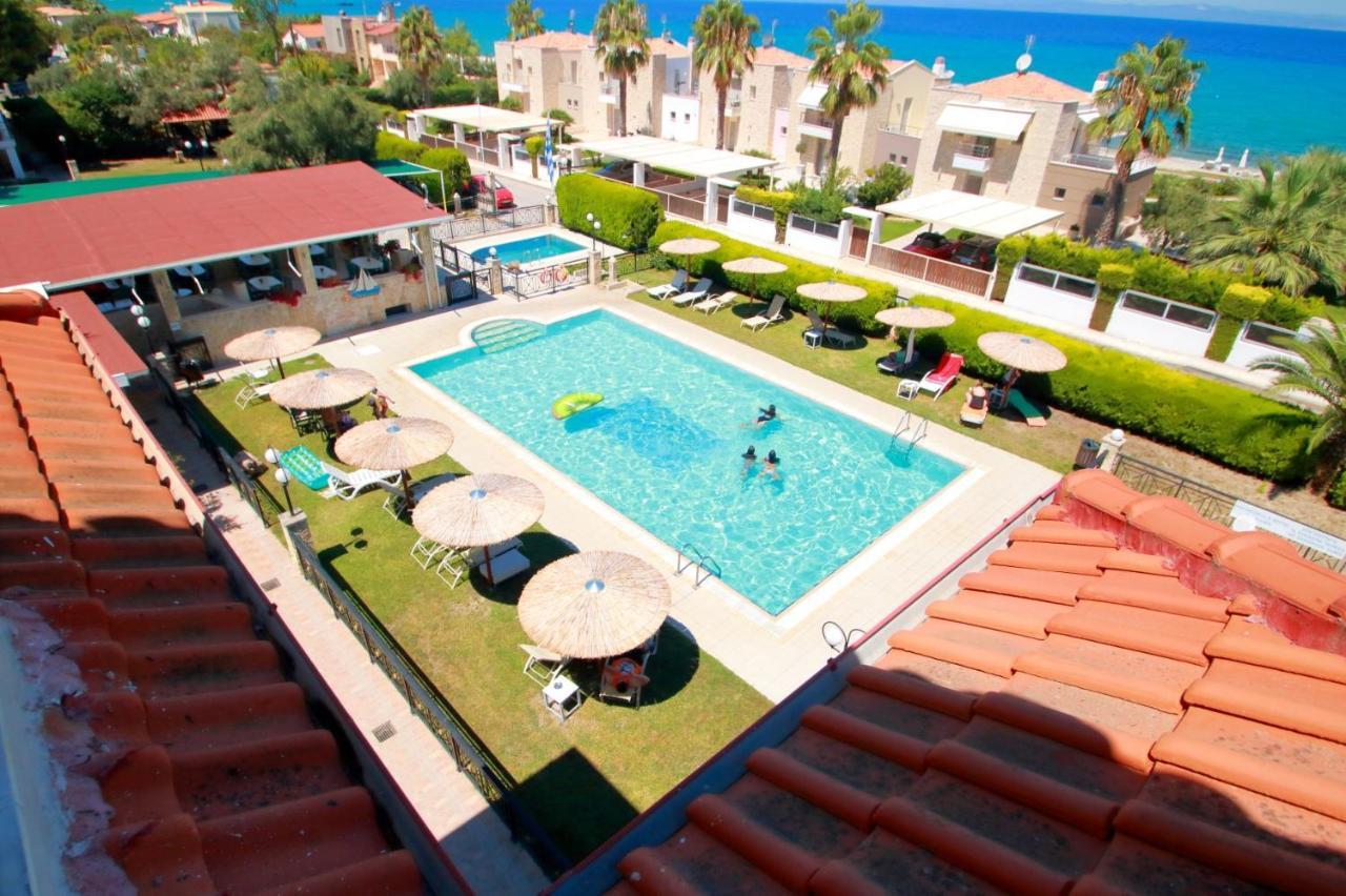 Golden Residence Family Resort Пефкохори Екстериор снимка