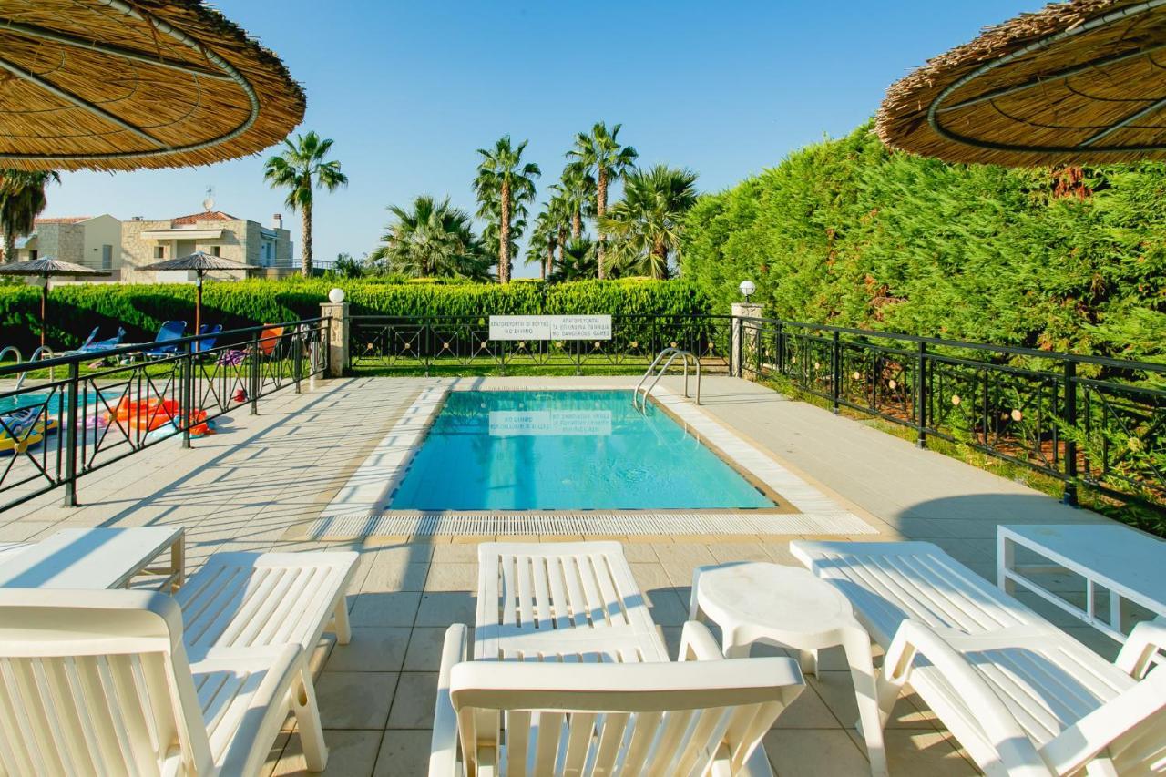 Golden Residence Family Resort Пефкохори Екстериор снимка